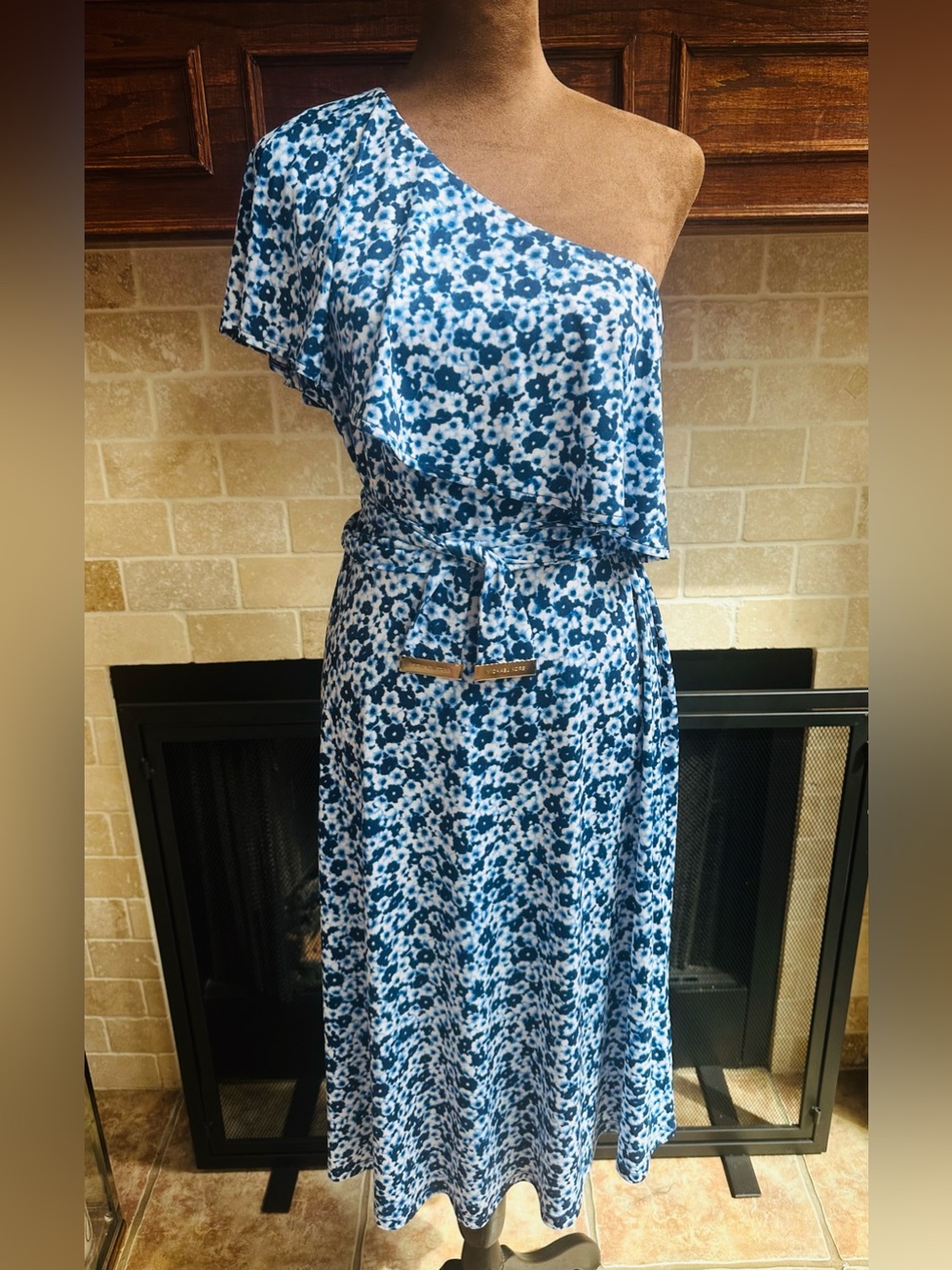 One-Shoulder Blue & White Floral Midi Dress by MICHAEL KORS - SZ MED